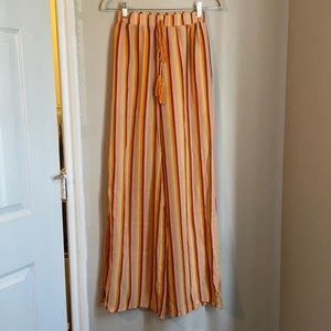 Striped flowy pants!